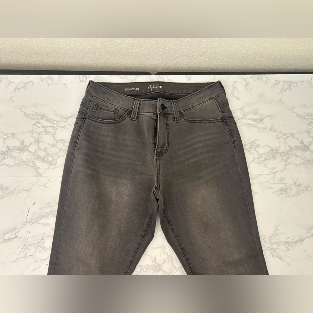 STYLE & CO Denim Women's SKINNY Leg Jeans Sz 8P Petite Gray Stretch - Picture 2 of 7
